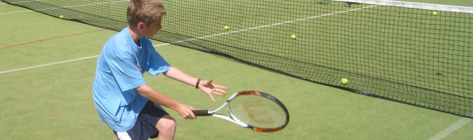 Net practise at the London tennis camp