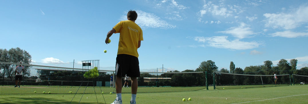 Tennis coach - grass courts of Oxford 