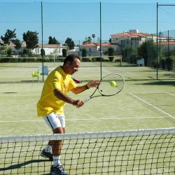 Tennis courts at the Baia da Luz