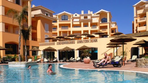 Swimming pool, Estrela da Luz apartments, Algarve
