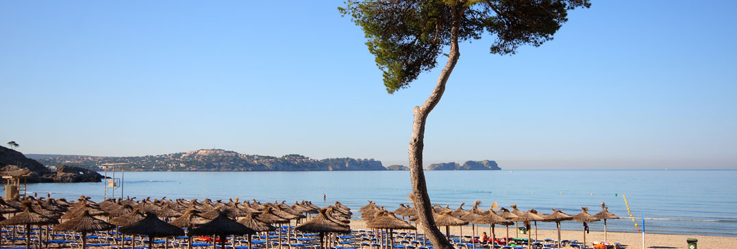 Tennis holiday by the beach 